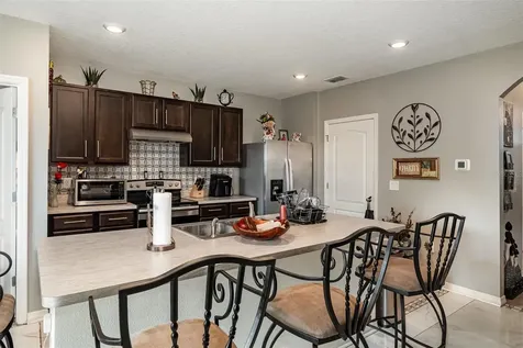 2597 Grand Central Avenue Tavares FL 32778