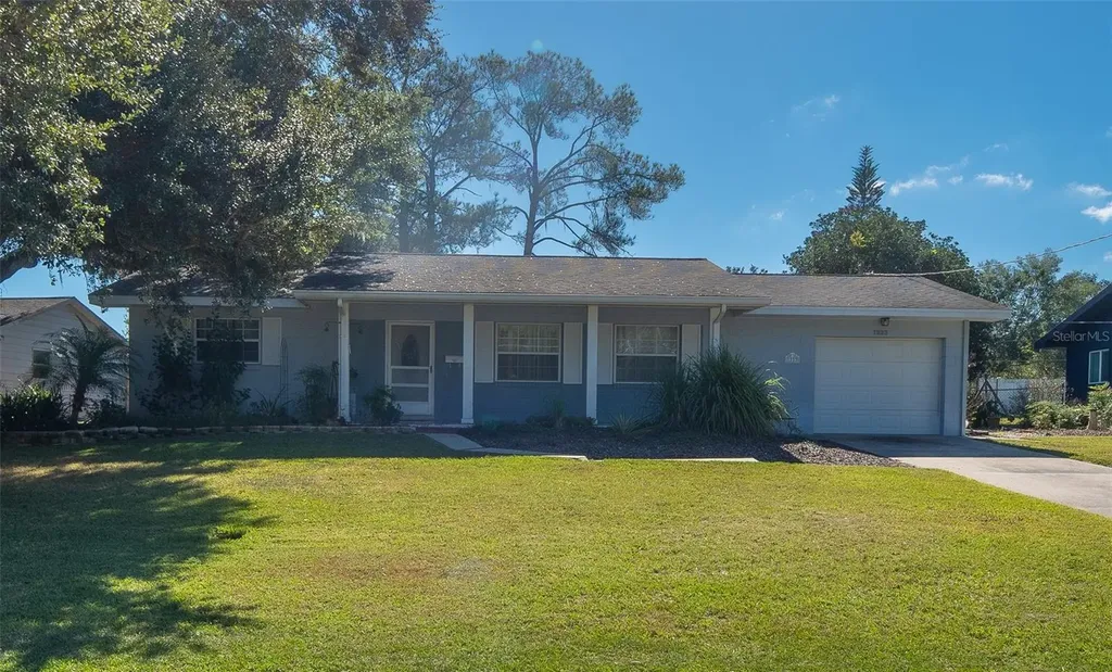 1333 Lee Court Leesburg FL 34748