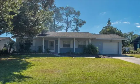 1333 Lee Court Leesburg FL 34748