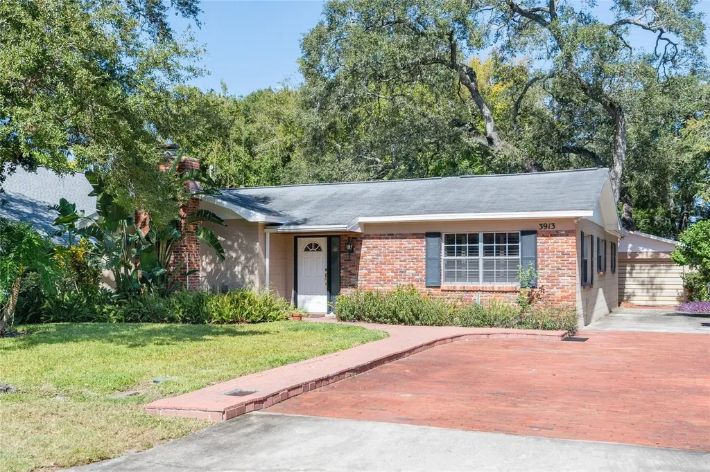 3913 W Platt Street Tampa FL 33609