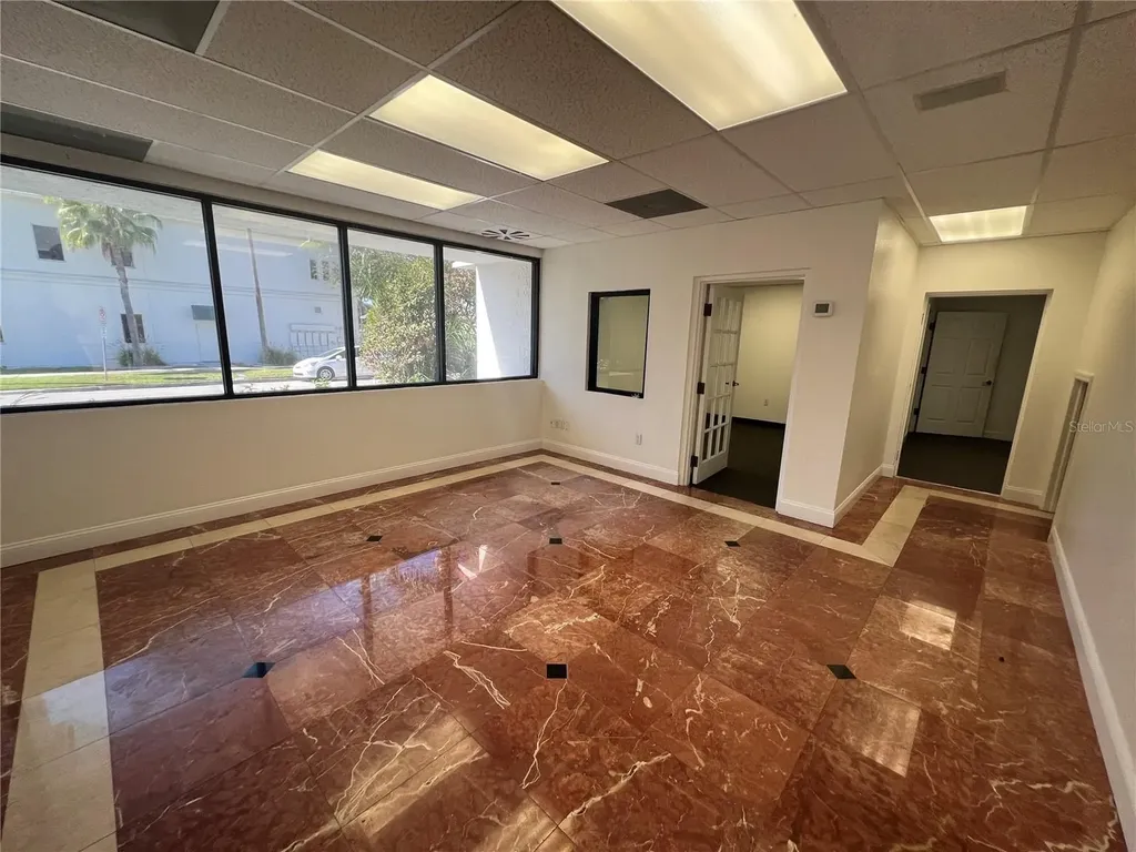 2111 W Swann Avenue Tampa FL 33606