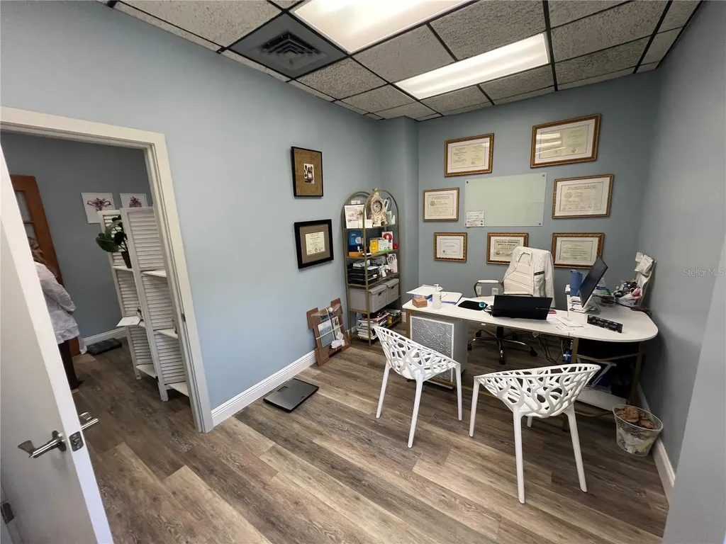 2111 W Swann Avenue Tampa FL 33606