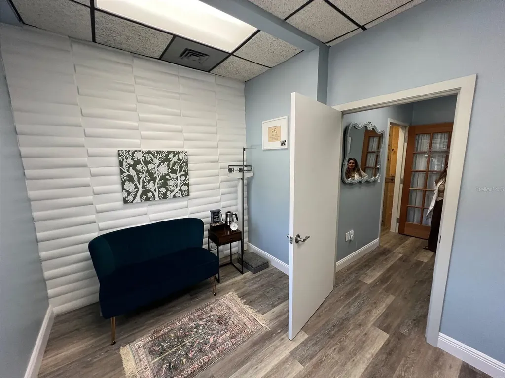 2111 W Swann Avenue Tampa FL 33606