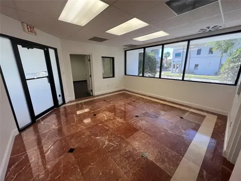 2111 W Swann Avenue Tampa FL 33606