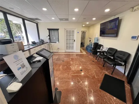 2111 W Swann Avenue Tampa FL 33606