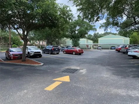 2111 W Swann Avenue Tampa FL 33606