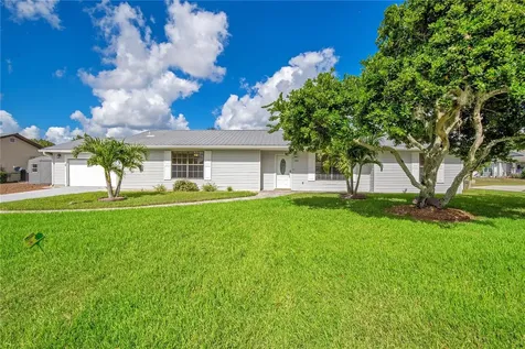 530 Minnow Court Kenansville FL 34739