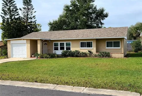 211 Campbell Drive Tavares FL 32778