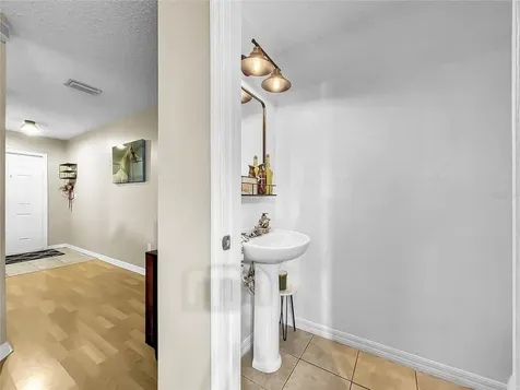 8423 Edgewater Place Boulevard Tampa FL 33615