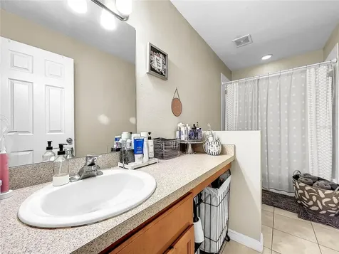 8423 Edgewater Place Boulevard Tampa FL 33615