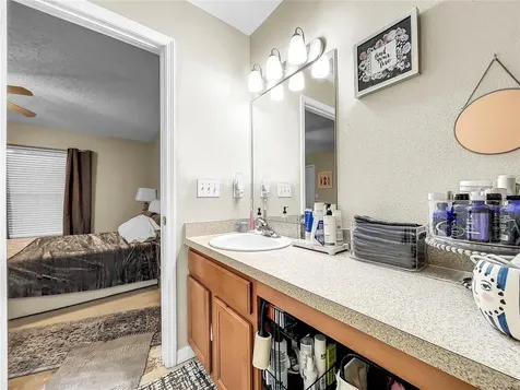 8423 Edgewater Place Boulevard Tampa FL 33615