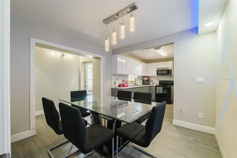 526 Jamestown Avenue Lakeland FL 33801