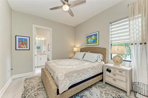5070 Surfside Circle Bradenton FL 34211
