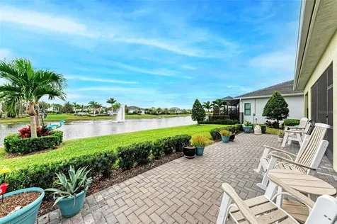 5070 Surfside Circle Bradenton FL 34211