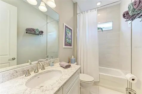 5070 Surfside Circle Bradenton FL 34211
