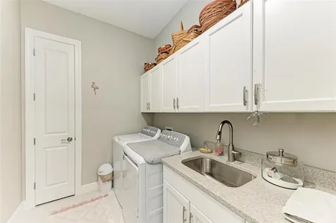 5070 Surfside Circle Bradenton FL 34211