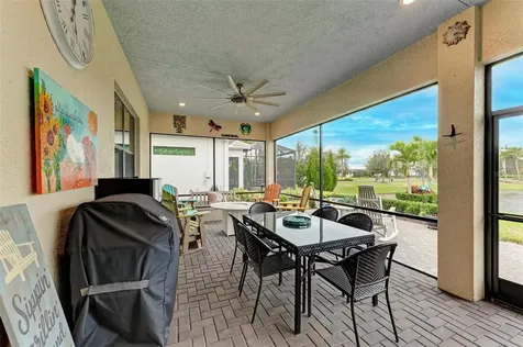 5070 Surfside Circle Bradenton FL 34211