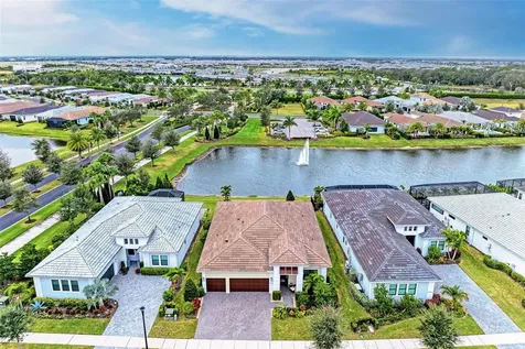5070 Surfside Circle Bradenton FL 34211