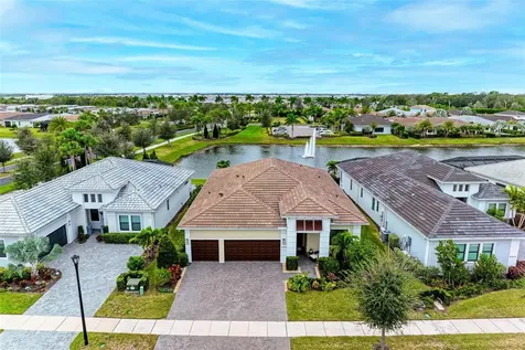 5070 Surfside Circle Bradenton FL 34211