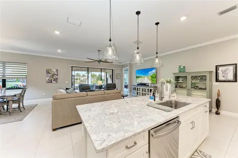 5070 Surfside Circle Bradenton FL 34211