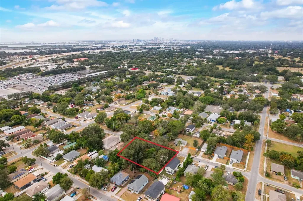 3615 N 52nd Street Tampa FL 33619