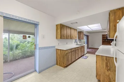 2304 Medford Lane Brandon FL 33511