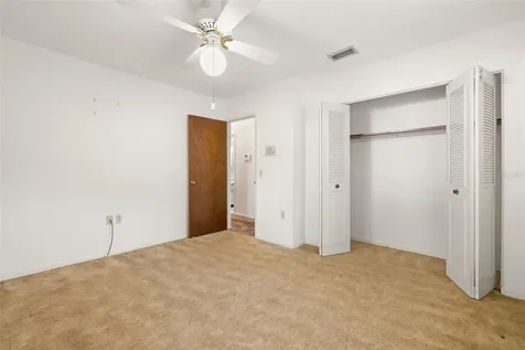 2304 Medford Lane Brandon FL 33511