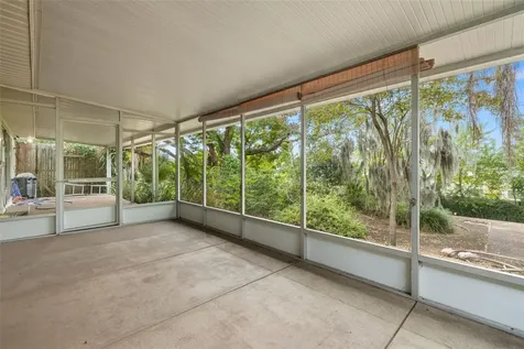 2304 Medford Lane Brandon FL 33511
