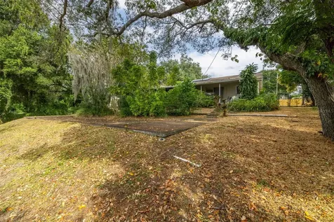 2304 Medford Lane Brandon FL 33511