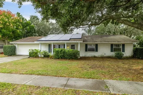 2304 Medford Lane Brandon FL 33511