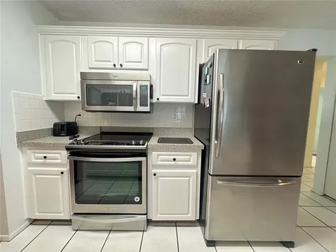 8225 Lora Del Rio Drive Port Richey FL 34668
