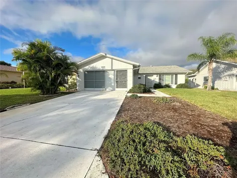 8225 Lora Del Rio Drive Port Richey FL 34668