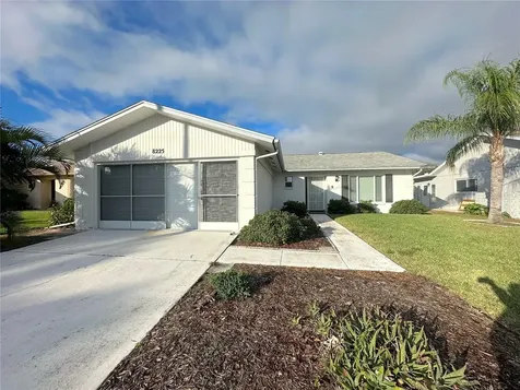 8225 Lora Del Rio Drive Port Richey FL 34668