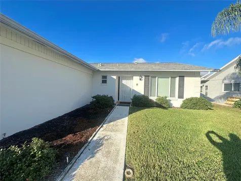 8225 Lora Del Rio Drive Port Richey FL 34668
