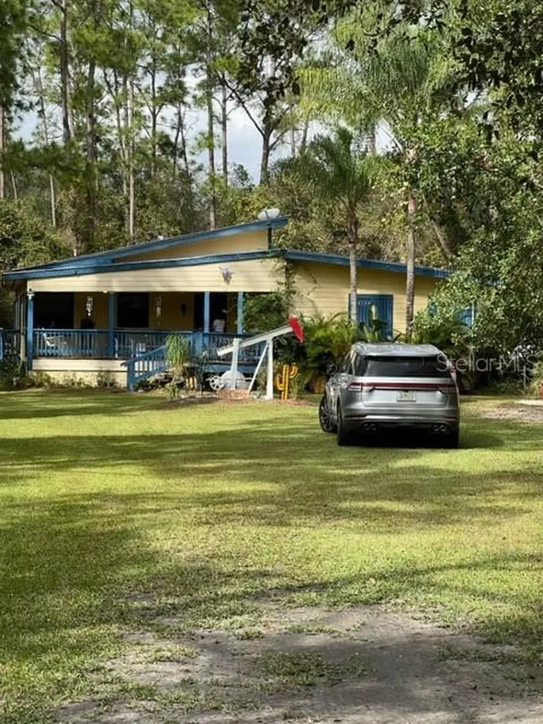 2195 NE 138th Street Okeechobee FL 34972