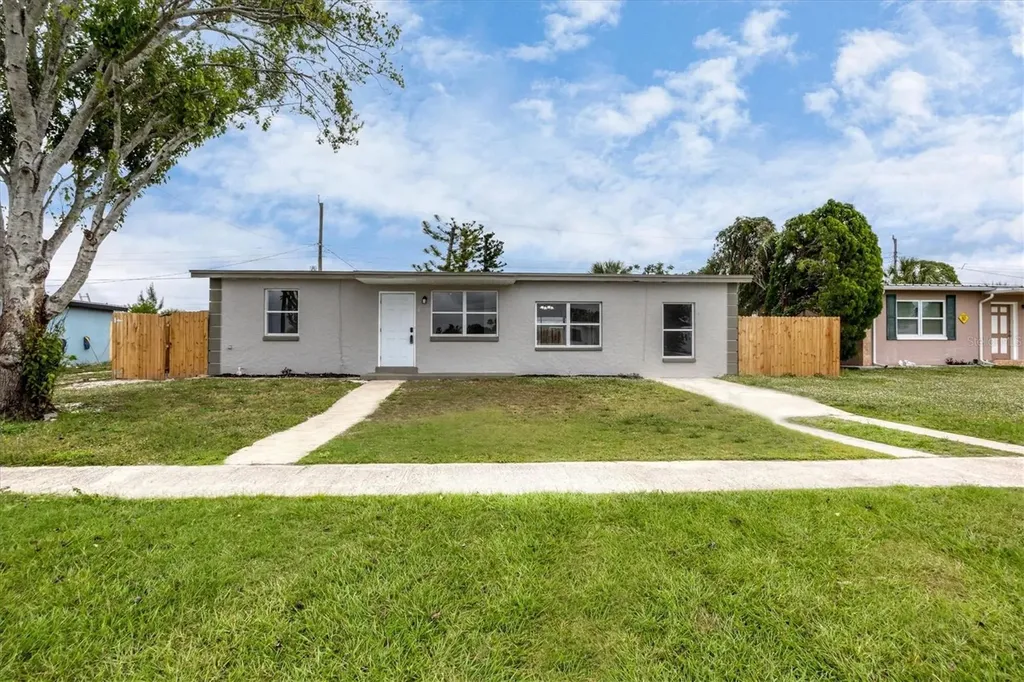 8586 Porto Bello Avenue North Port FL 34287