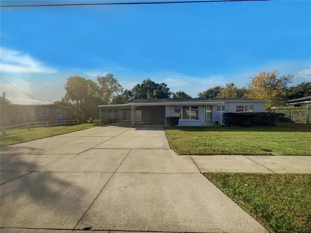 914 W Orange Street Kissimmee FL 34741