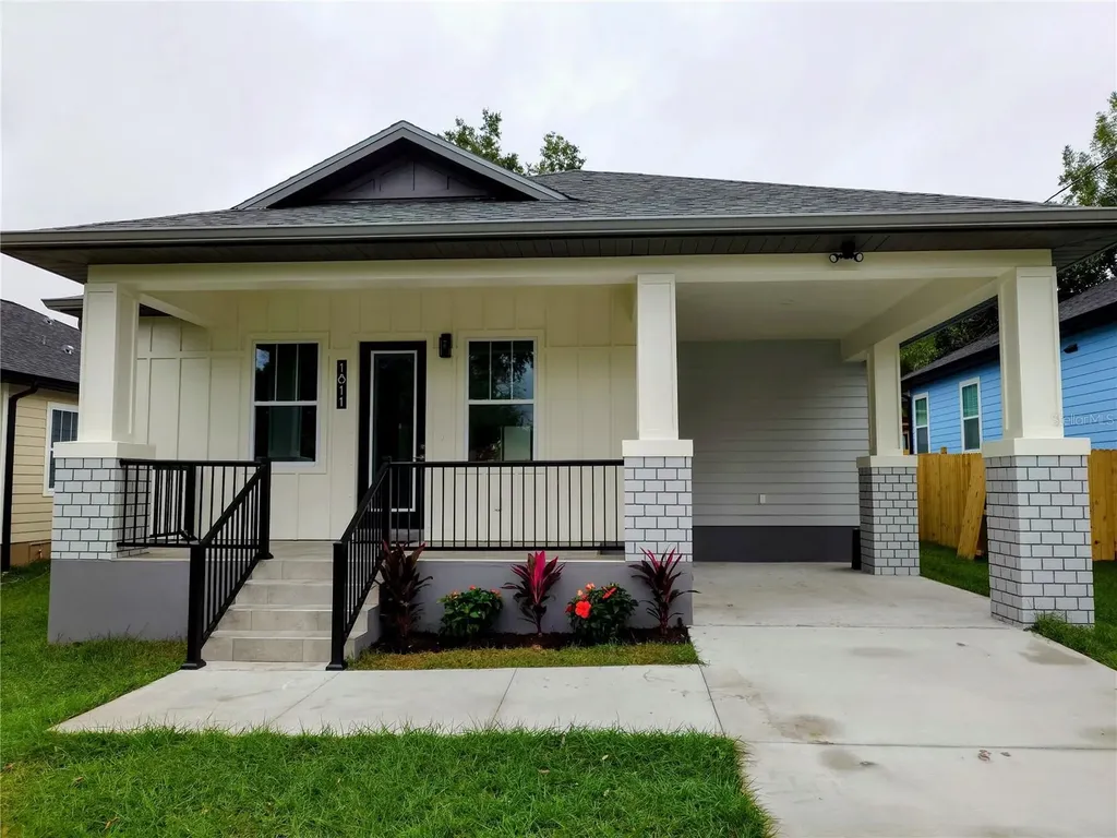 1811 Hillside Drive Tampa FL 33610