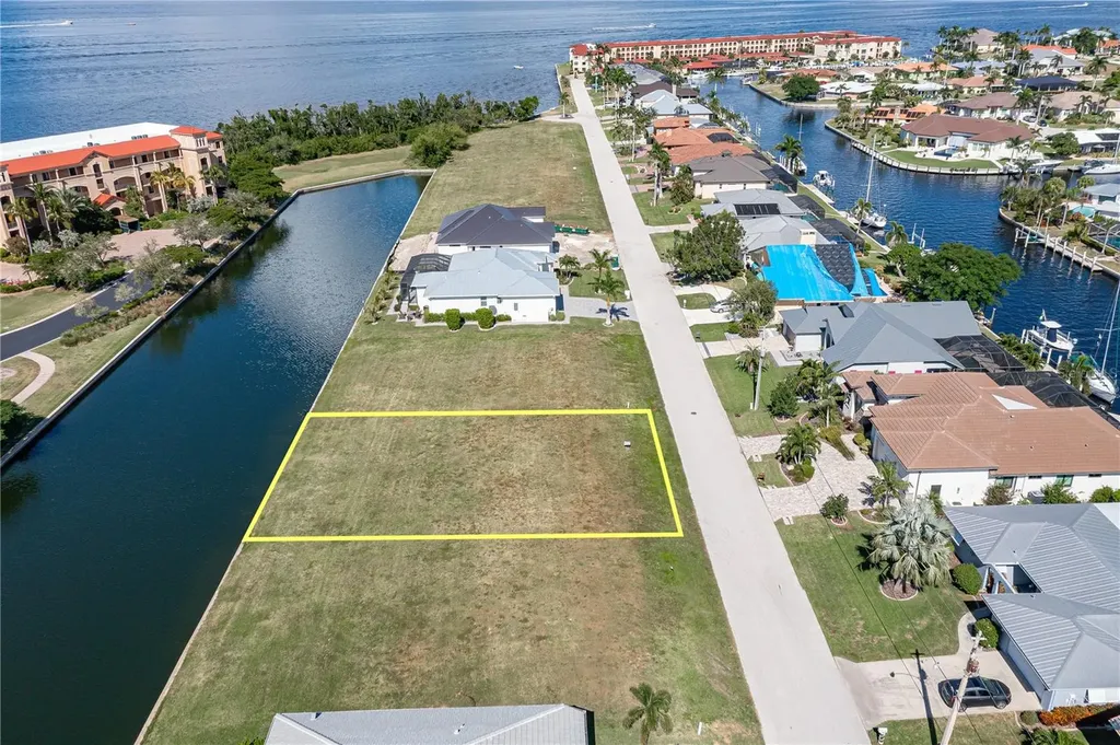 83 Colony Point Drive Punta Gorda FL 33950