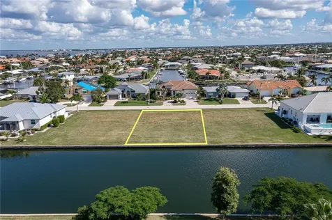 83 Colony Point Drive Punta Gorda FL 33950