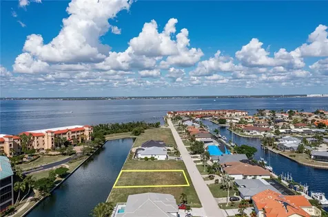 83 Colony Point Drive Punta Gorda FL 33950