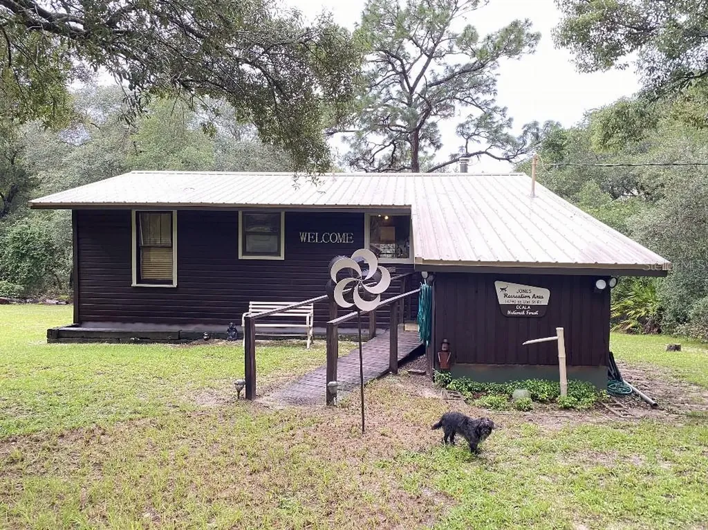 14790 SE 61st Street Road Ocklawaha FL 32179