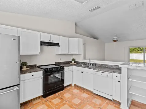 607 Regency Way Kissimmee FL 34758