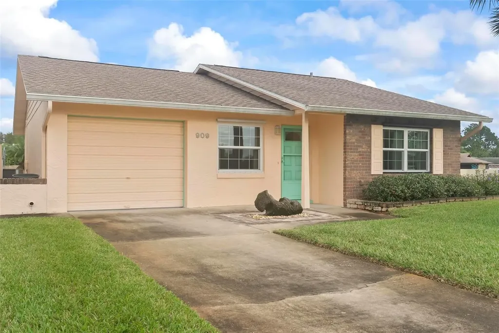 909 Egret Court Edgewater FL 32141