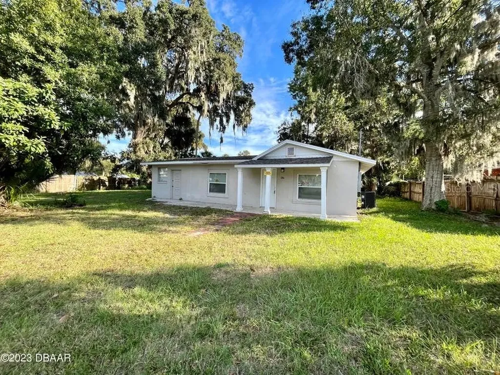 839 Julia Street Daytona Beach FL 32114