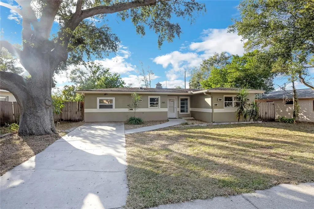 1376 Robin Hood Lane Dunedin FL 34698