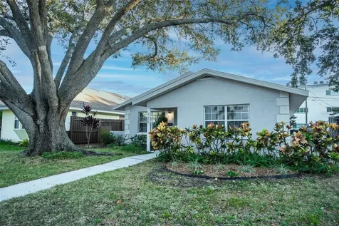 120 42nd Avenue N St Petersburg FL 33703