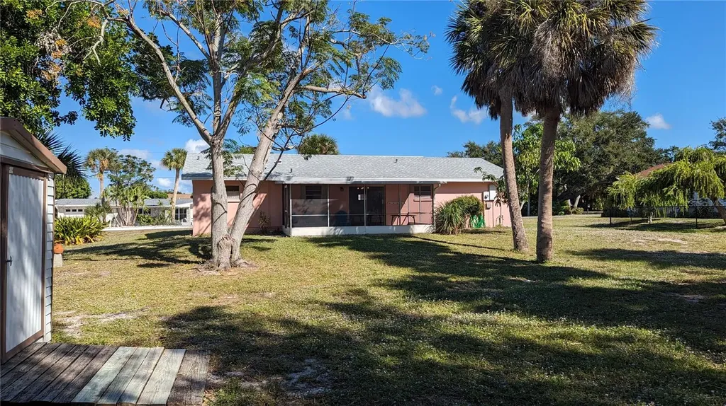 617 Indiana Avenue Nokomis FL 34275