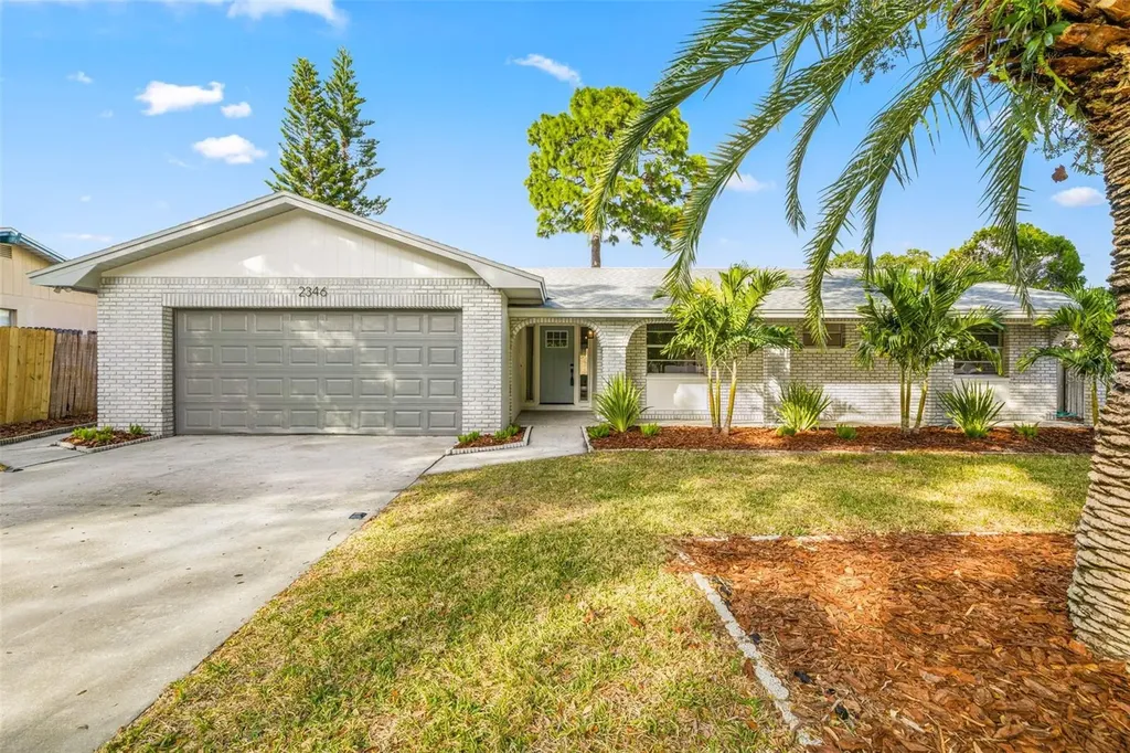 2346 Colonial Court Dunedin FL 34698