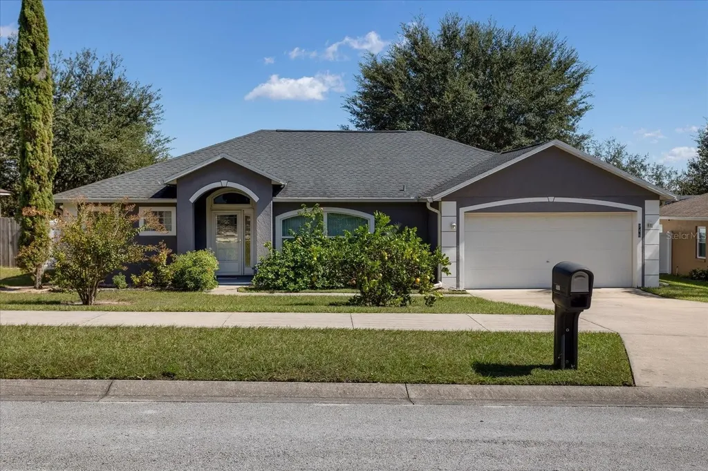 948 Cherry Laurel Street Minneola FL 34715